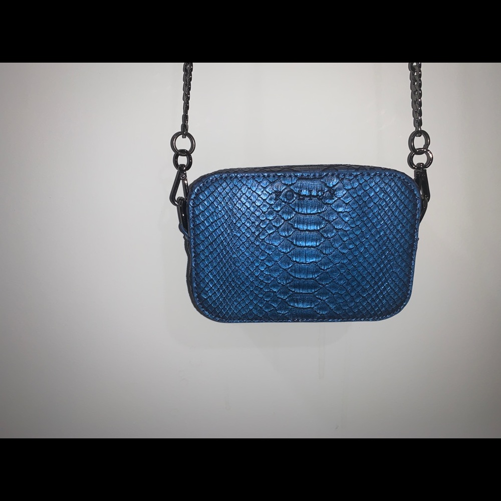 Policy snakeskin blue bag